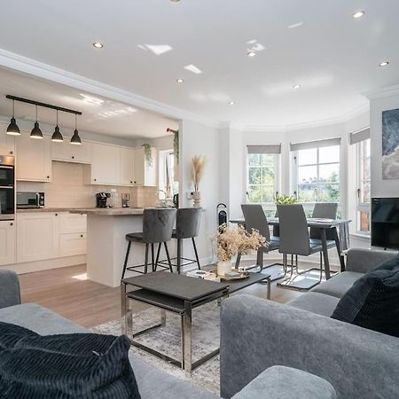 Luxury 2Bed 2Bath Flat In City Centre- Free Parking! Apartment Edinburgh Exterior photo